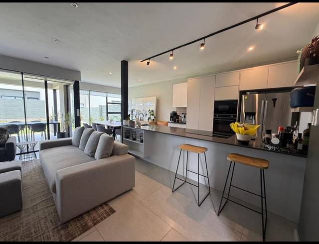 3 BEDROOM PROPERTY TO RENT IN MIDSTREAM MEADOWS